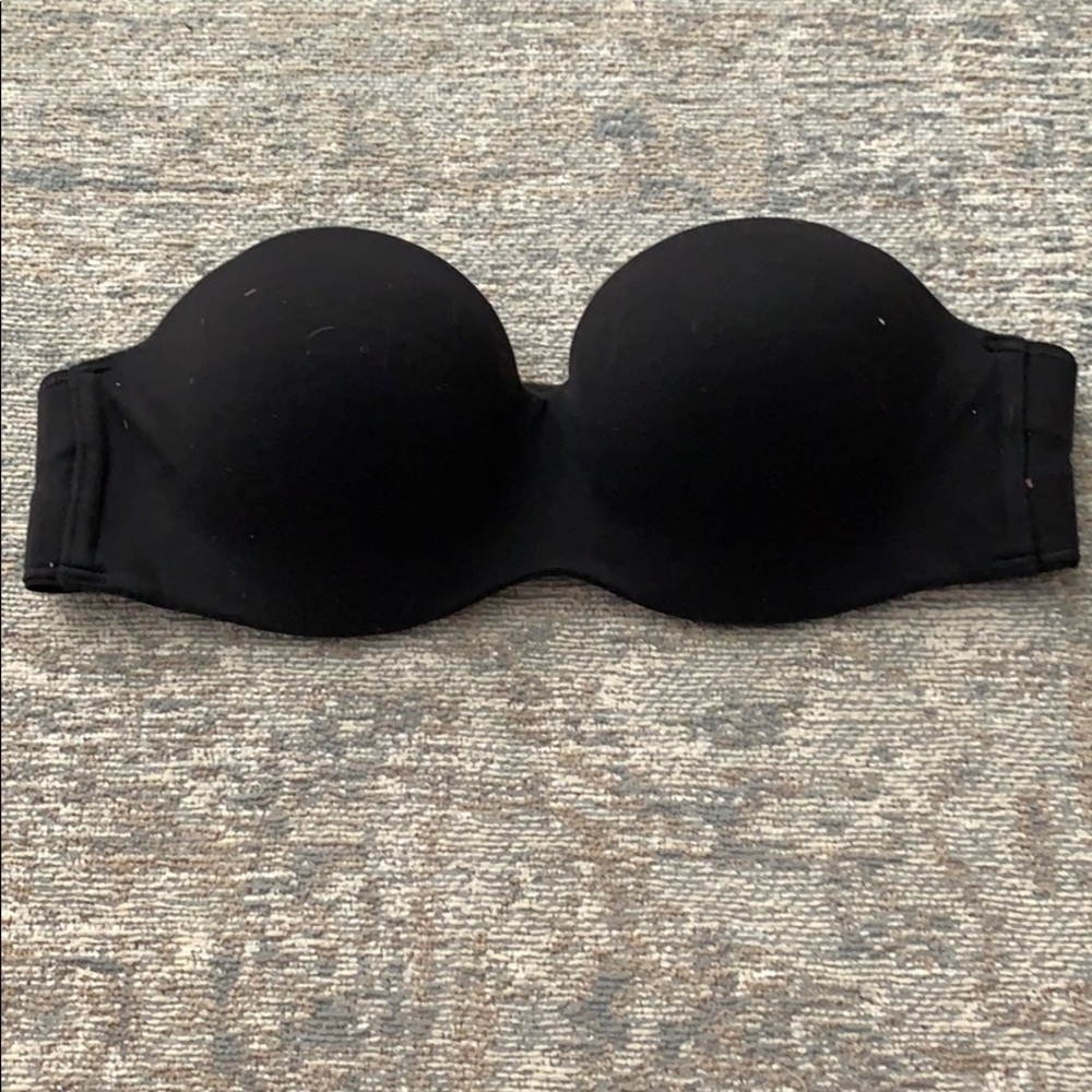 Body by Victoria lined strapless bra